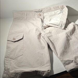 DKNY Men's Light Beige Cargo Shorts